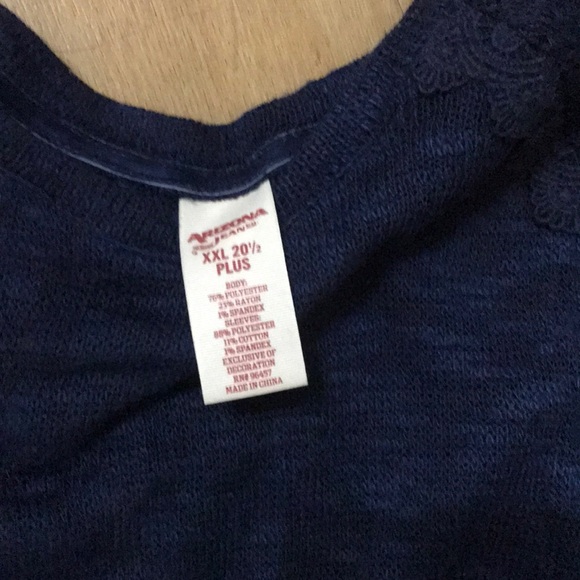 Girls plus navy high-low sweater size XXL plus. - Picture 2 of 3